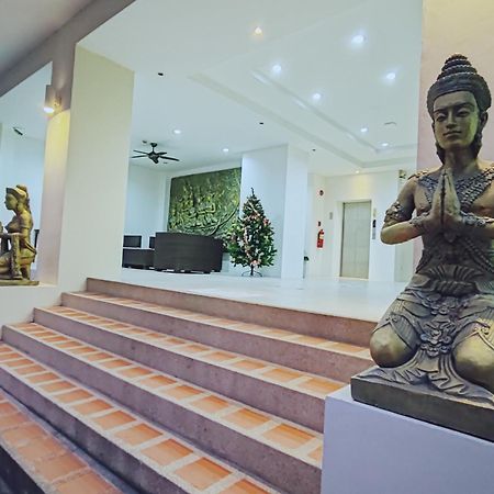 Harmony Patong Hotel Buitenkant foto