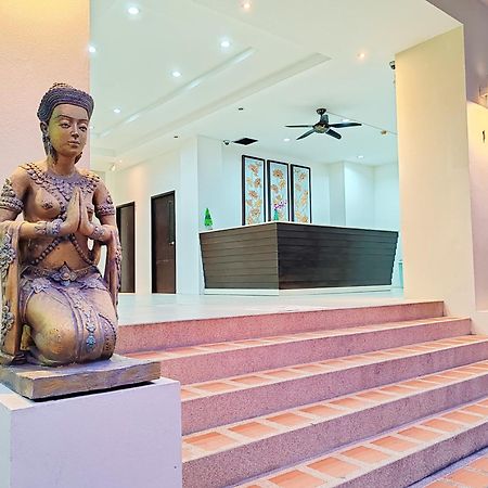 Harmony Patong Hotel Buitenkant foto
