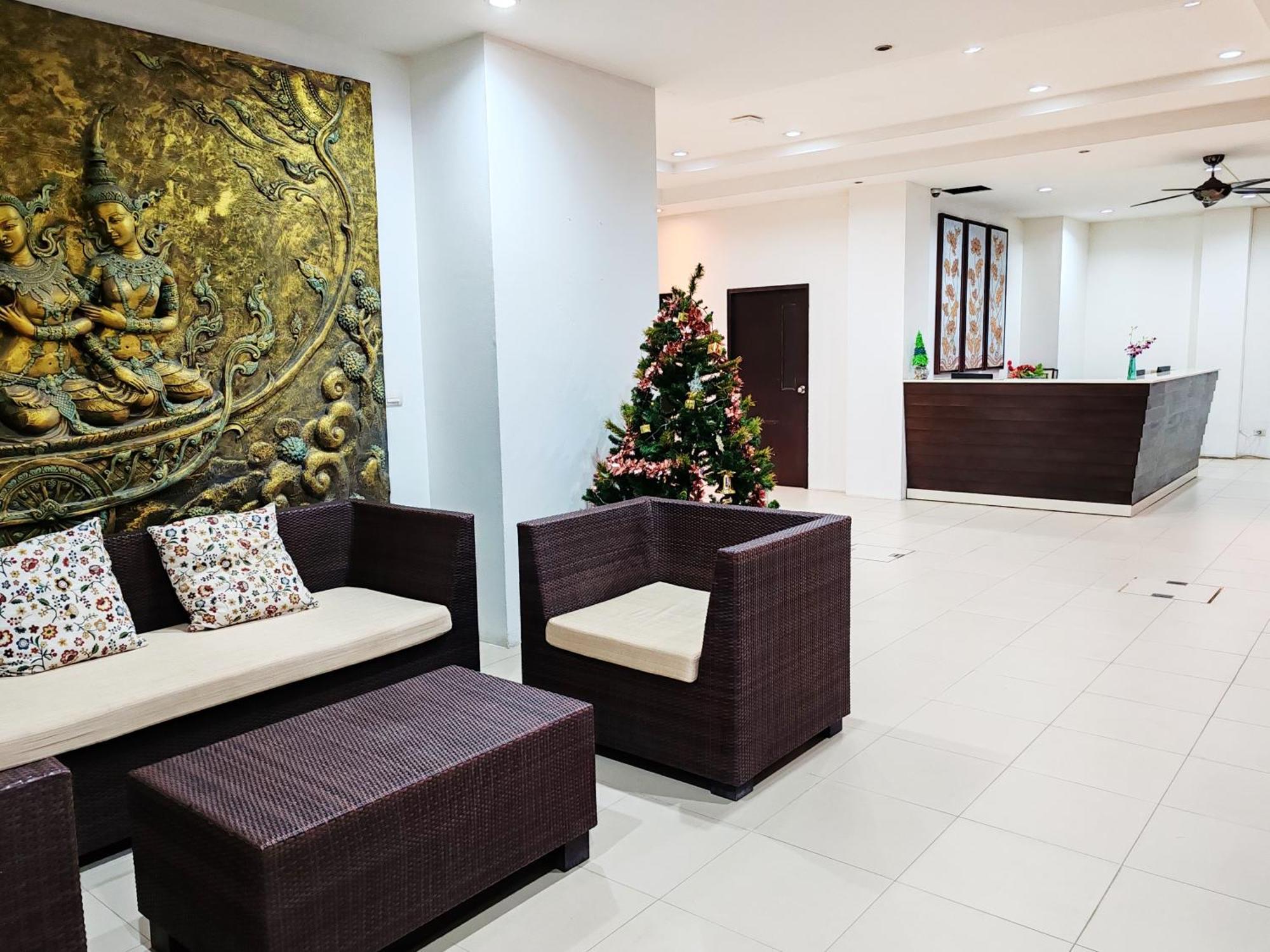 Harmony Patong Hotel Buitenkant foto
