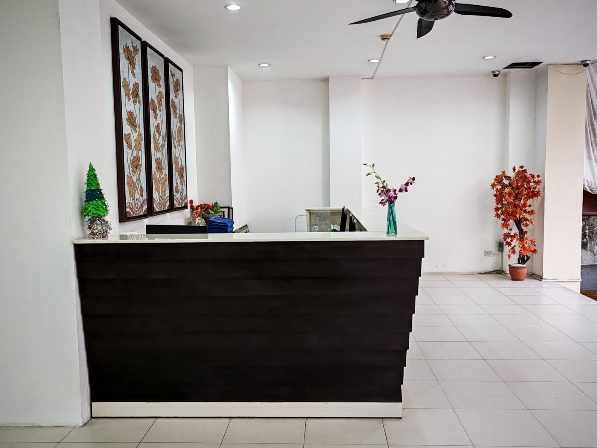 Harmony Patong Hotel Buitenkant foto
