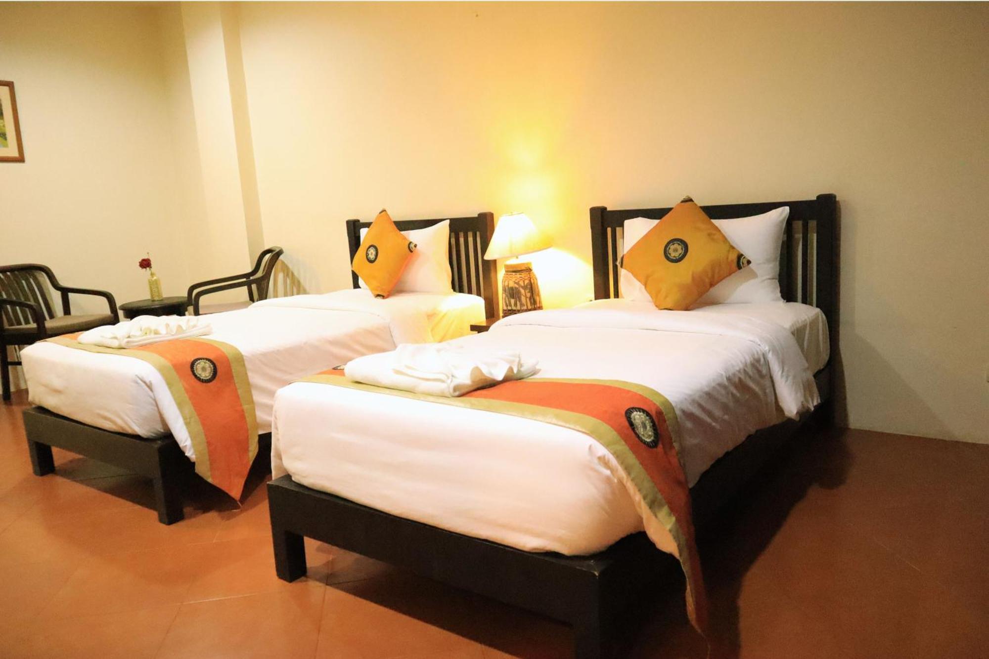 Harmony Patong Hotel Buitenkant foto
